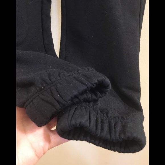 Athleta Black Bounce Joggers cc. - Picture 5 of 12
